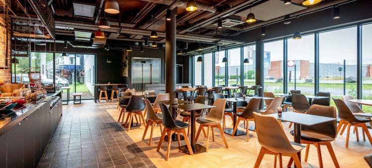 宜必思尚品瓦朗谢讷珀蒂福雷酒店(Ibis Styles Valenciennes Petite Forêt)图片