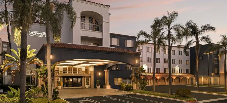 万豪城市快捷酒店圣塔安那/橙县机场(City Express by Marriott Santa Ana/Orange County Airport)图片
