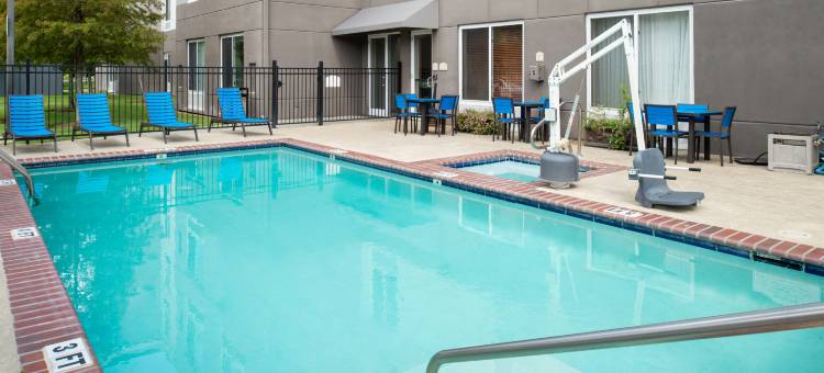 巴吞鲁日机场希尔顿花园酒店(Hilton Garden Inn Baton Rouge Airport)图片
