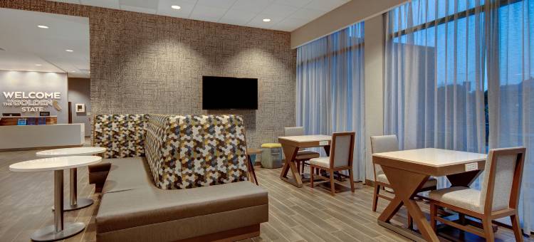 欢朋酒店和套房阳光谷硅谷(Hampton Inn & Suites Sunnyvale Silicon Valley)图片