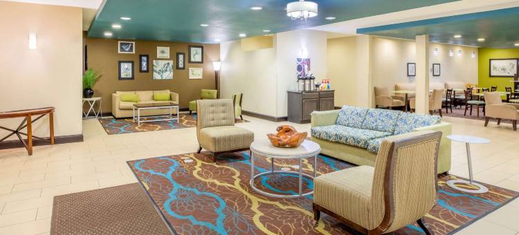 弗洛里斯维尔拉昆塔温德姆套房酒店(La Quinta Inn & Suites by Wyndham Floresville)图片