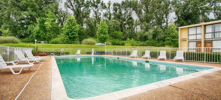 德克萨斯亨德森 6 号汽车旅馆(Motel 6 Henderson, TX)图片