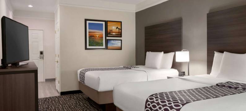 朗维尤南I-20拉昆塔温德姆套房酒店(La Quinta Inn & Suites by Wyndham I-20 Longview South)图片