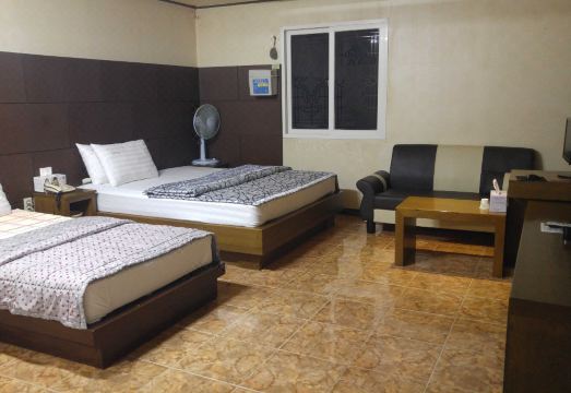 Gumi New Genesys Hotel Overview