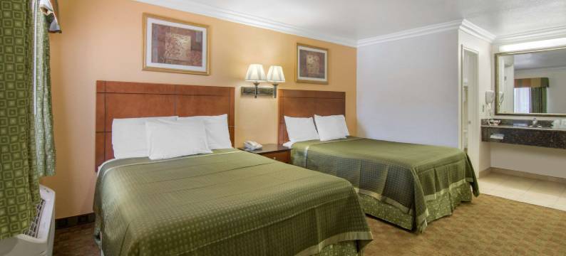 阿德兰托 US 395 罗德威酒店(Rodeway Inn Adelanto US 395)图片