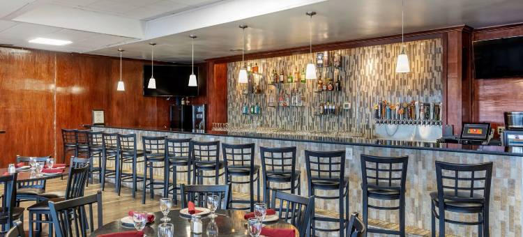 磨塞斯克湖滨贝斯特韦斯特优质酒店(Best Western Plus Lake Front Hotel)图片