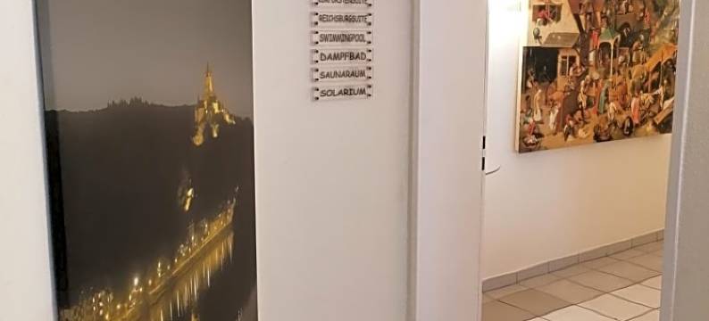 曼瑟尔罗曼提克帕诺拉波根酒店(Moselromantik Hotel am Panoramabogen)图片