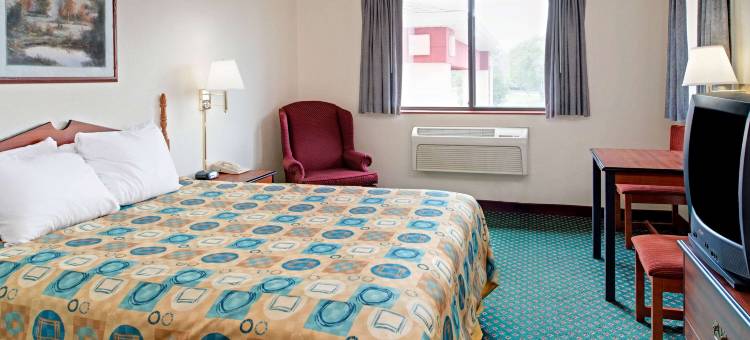 奥马哈埃普利机场-卡特湖温德姆速8酒店(Super 8 by Wyndham Omaha Eppley Airport/Carter Lake)图片