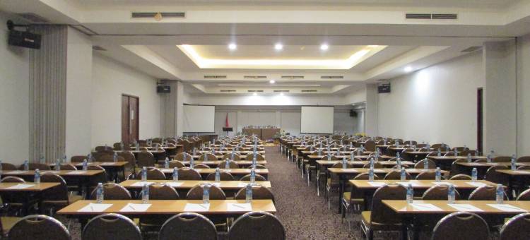 西卡朗大酒店(Grand Cikarang Hotel)图片