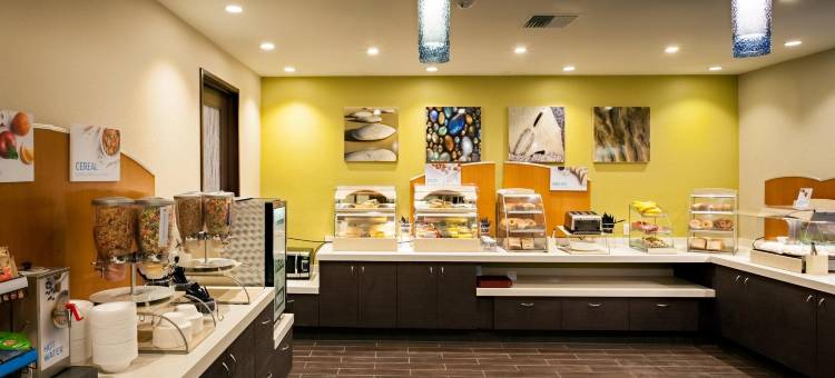 Holiday Inn Express AT蒙特雷湾(Holiday Inn Express at Monterey Bay)图片