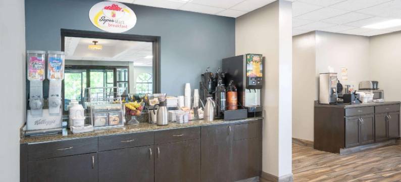 莫温斯伯勒速8酒店(Super 8 by Wyndham Murfreesboro)图片