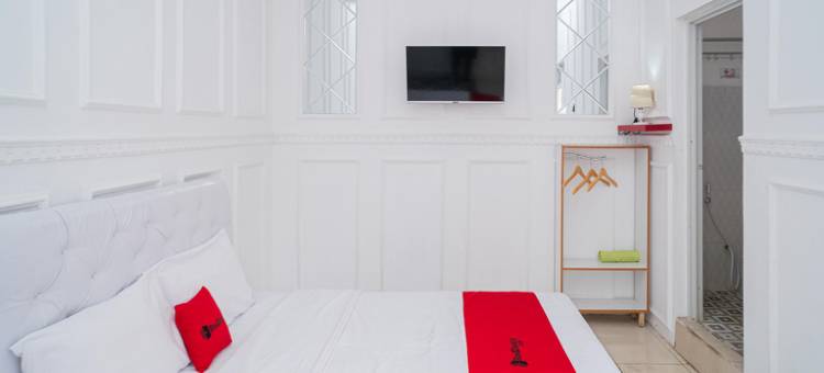 红多兹伊斯兰@奥拉家庭旅馆(RedDoorz Syariah @ Aura Homestay)图片