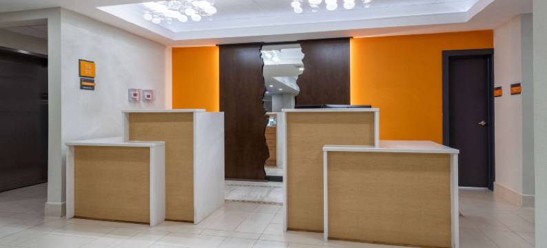 奥古斯塔拉昆塔温德姆套房酒店- 近艾森豪威尔堡(La Quinta Inn & Suites by Wyndham Augusta/Fort Eisenhower)图片