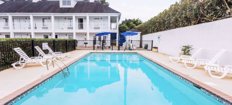 弗多斯塔购物商场呗盟套房酒店(Baymont by Wyndham Valdosta at Valdosta Mall)图片