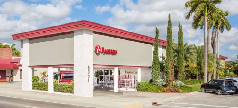 迈阿密温泉/迈阿密国际机场华美达酒店(Ramada by Wyndham Miami Springs/Miami International Airport)图片