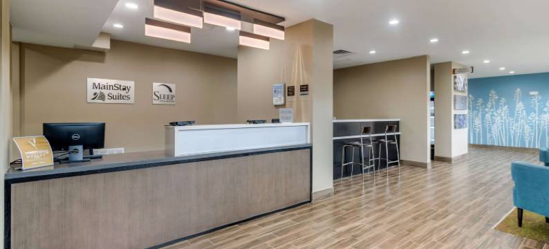 布里克顿医疗中心附近美茵斯坦套房酒店(MainStay Suites Bricktown - Near Medical Center)图片