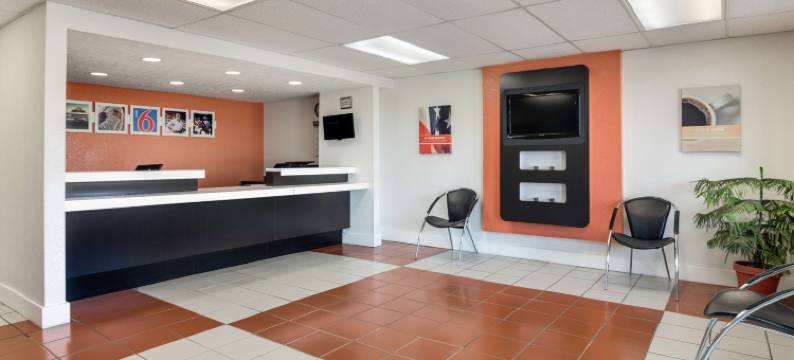 俄亥俄扬斯敦 6 号汽车旅馆(Motel 6 Youngstown, Oh)图片