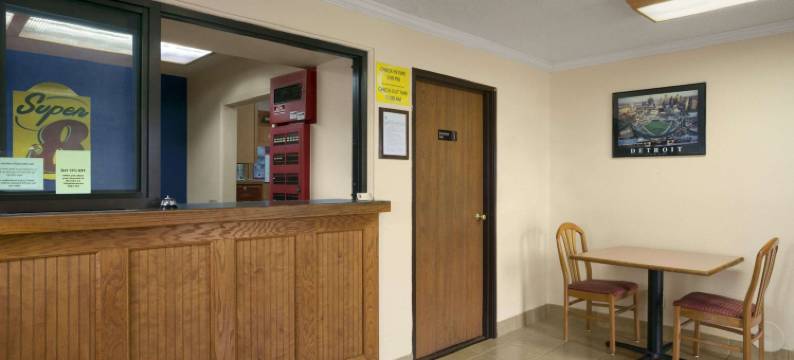 萨吉诺温德姆速8酒店(Super 8 by Wyndham Saginaw)图片