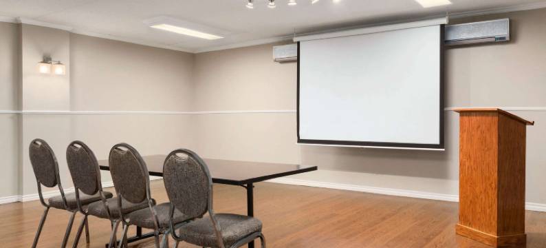 欧文桑德Travelodge by Wyndham酒店(Travelodge by Wyndham Owen Sound)图片