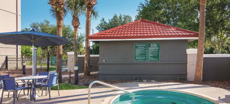 奥兰多UCF拉昆塔温德姆套房酒店(La Quinta Inn & Suites by Wyndham Orlando UCF)图片