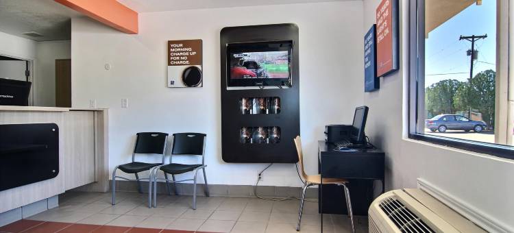 卡尔斯巴德6号汽车旅馆(Motel 6 Carlsbad, NM)图片