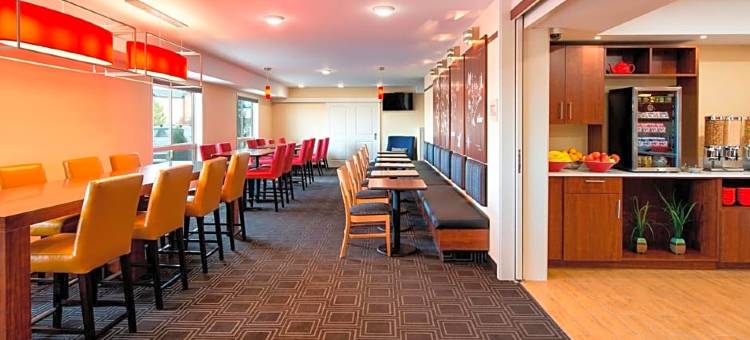 红鹿万豪TownePlace套房酒店(TownePlace Suites Red Deer)图片
