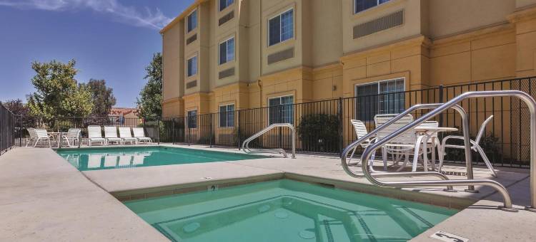 图莱里拉昆塔温德姆套房酒店(La Quinta Inn & Suites by Wyndham Tulare)图片