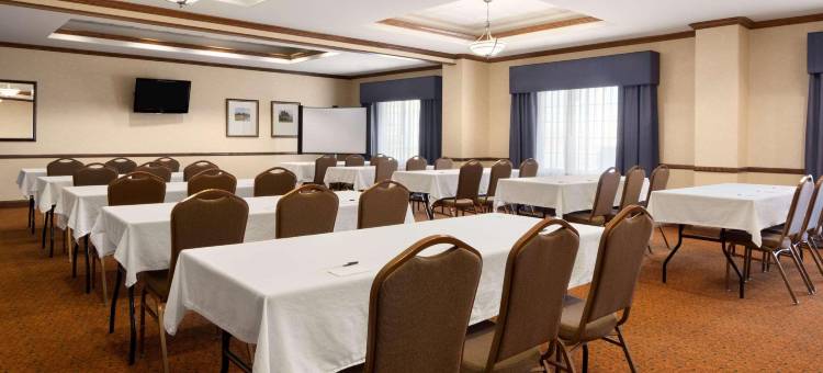 俄克拉何马城奎尔斯普林斯丽怡酒店(Country Inn & Suites by Radisson, Oklahoma City - Quail Springs, OK)图片