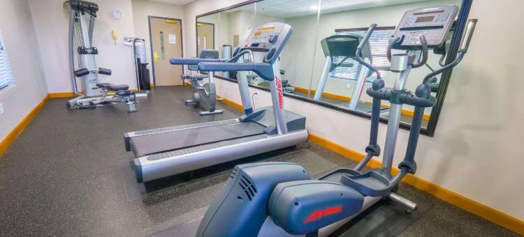 伯灵顿伊隆丽怡酒店(Country Inn & Suites by Radisson, Burlington (Elon), NC)图片