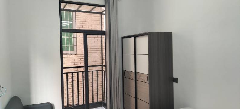 菁春季宿公寓(霞梧里分店)图片