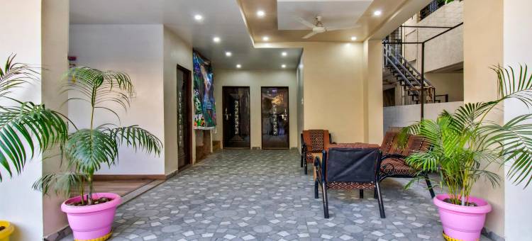 Itsy Hotels Shri Guru Service Apartment图片