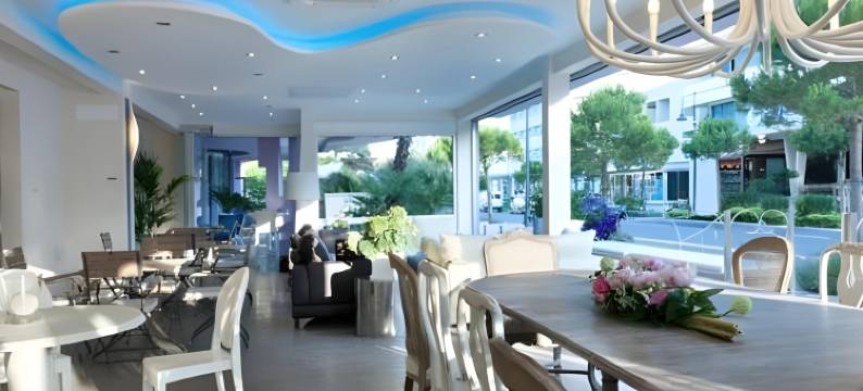 露戈马雷酒店(Hotel Lungomare)图片