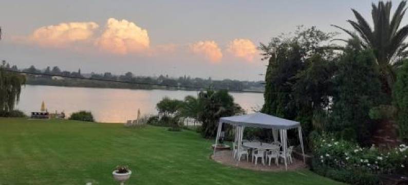 The Lakehouse Bnb图片