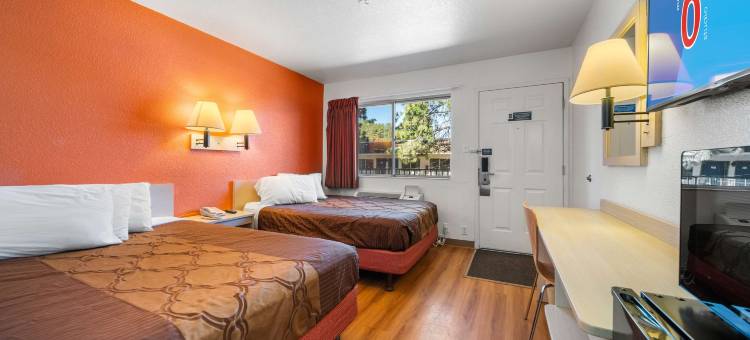 大熊6号汽车旅馆(Motel 6 Big Bear Lake, CA)图片