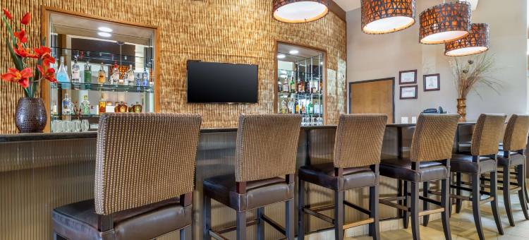 阿特里贝斯特韦斯特优质套房酒店(Best Western Plus Lackland Hotel  Suites)图片