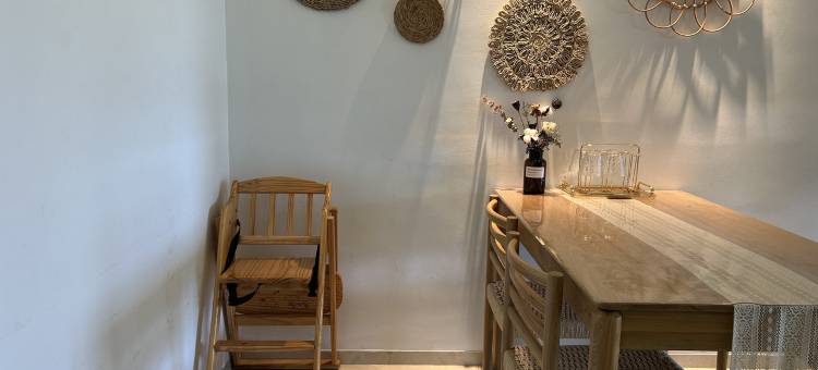 夏日度假美宿客栈(棕榈路分店)图片