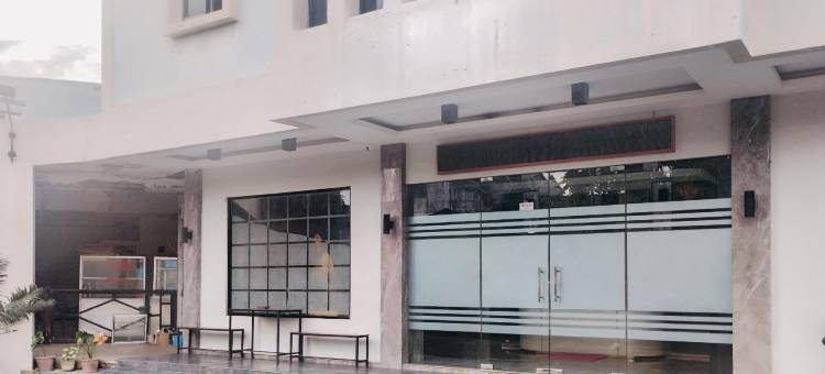 RedDoorz @ Wisma Nadin 2 Bintan Utara图片