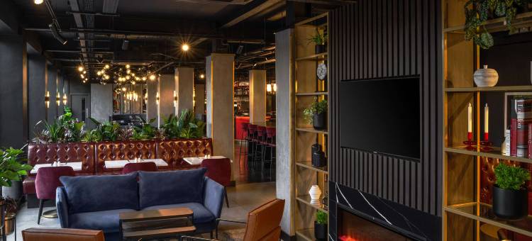 伦敦盖特威克机场丽芮酒店(Radisson Red Gatwick Airport)图片