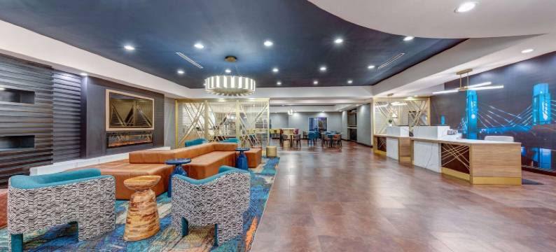 南韦科伍德韦拉昆塔温德姆套房酒店(La Quinta Inn & Suites by Wyndham Woodway - Waco South)图片