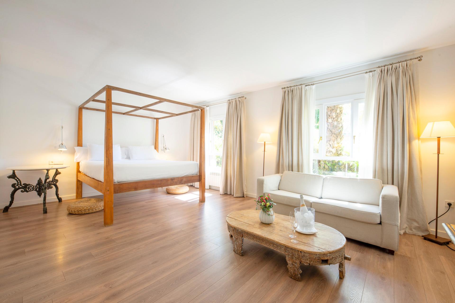 Hotel Huerto del CuraOver view