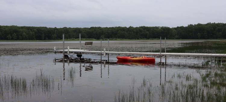 Clean and Comfortable Up-Scale Home in Country Setting图片