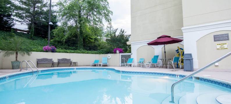 塞勒姆东欢朋酒店 - 电气路(Hampton Inn Salem East-Electric Road)图片