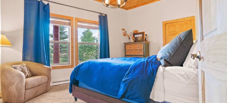 Elegant 5Br Mountain Cabin w/ Hot Tub Close to Breckenridge图片