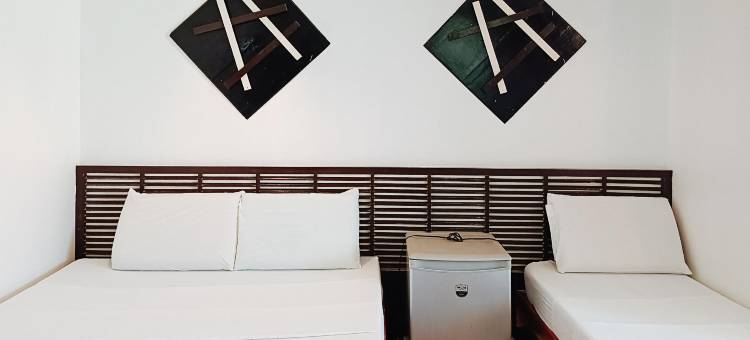 伊利纳斯酒店及餐厅(Hotel Elinas and Restaurant)图片
