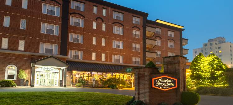 斯坦福德欢朋套房酒店(Hampton Inn & Suites Stamford)图片