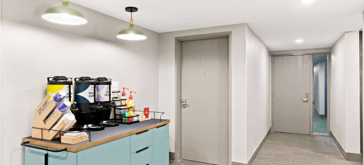 希尔顿威廉斯Spark(Spark by Hilton Williams)图片