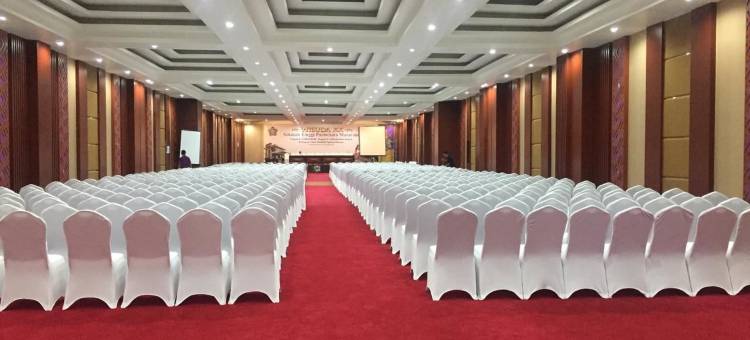 龙目岛瓦甘扎会议酒店(Lombok Vaganza Hotel)图片