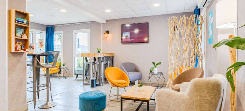 图尔南基里亚德酒店-图尔尚布雷莱斯(Kyriad Direct Tours Sud - Chambray les Tours)图片