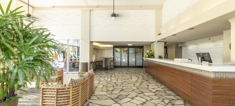 太平洋君主酒店(Pacific Monarch Hotel)图片