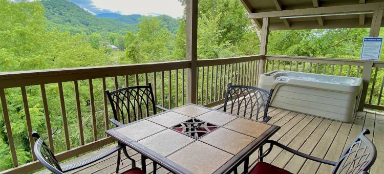 河景 1 居木屋 - 雷艾温(Riverview 1 Bedroom Cabin by RedAwning)图片
